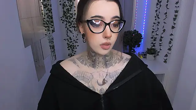 Dixi Pixi  online show from May 9, 2026, 5:34 am