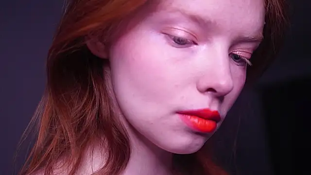 ginger hugs online show from December 25, 2024, 10:05 pm
