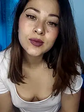 Snapshot of LisbethMoore_ chatting on September 24, 2025, 2:20 pm LisbethMoore  online show from September 24, 2025, 2:20 pm