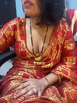 Snapshot of Spicy_sari_girl chatting on March 3, 2025, 1:31 pm Spicy sari girl online show from March 3, 2025, 1:31 pm