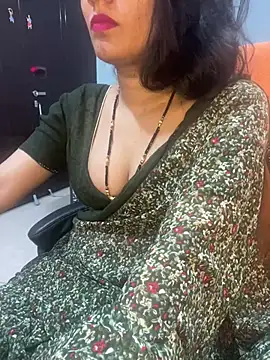 Snapshot of Spicy_sari_girl chatting on March 7, 2025, 1:07 pm Spicy sari girl online show from March 7, 2025, 1:07 pm