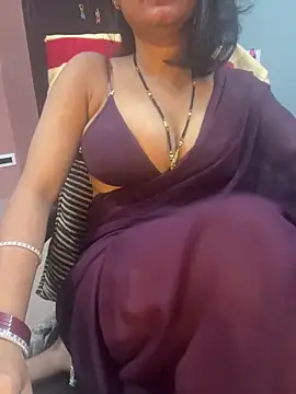 Snapshot of Spicy_sari_girl chatting on March 22, 2025, 11:42 am Spicy sari girl online show from March 22, 2025, 11:42 am