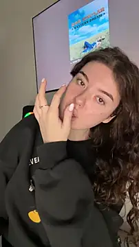 Kimi Ass online show from December 4, 2025, 10:57 am