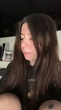 Kimi Ass online show from May 5, 2026, 11:07 am