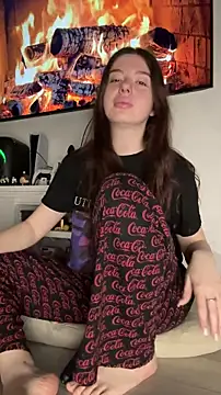 Kimi Ass online show from June 4, 2026, 9:26 am