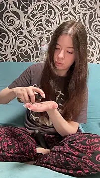 Kimi Ass online show from June 10, 2026, 11:09 am