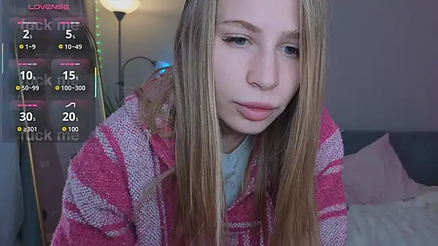Snapshot of Elis_Fox chatting on May 5, 2026, 10:01 am Elis Fox online show from May 5, 2026, 10:01 am