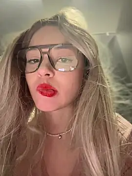 Times  Square online show from December 18, 2024, 6:10 am