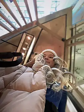 Times  Square online show from December 19, 2024, 7:18 am