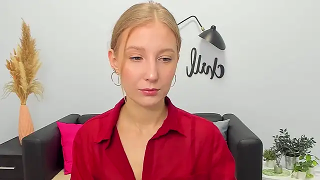 LolaWilsons online show from November 28, 2025, 7:22 am