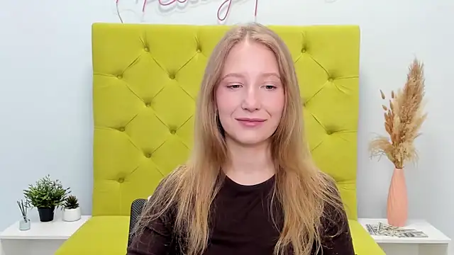 LolaWilsons online show from April 29, 2026, 6:28 am