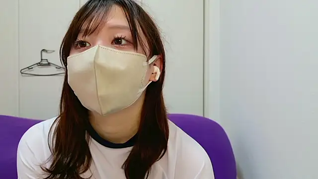 sara-a-jp online show from May 8, 2026, 2:39 am