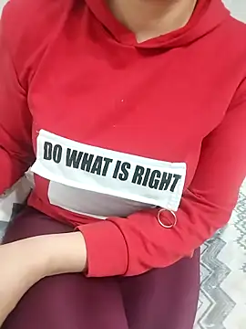 Snapshot of _Sahra_ chatting on November 7, 2025, 6:52 pm Sahra online show from November 7, 2025, 6:52 pm