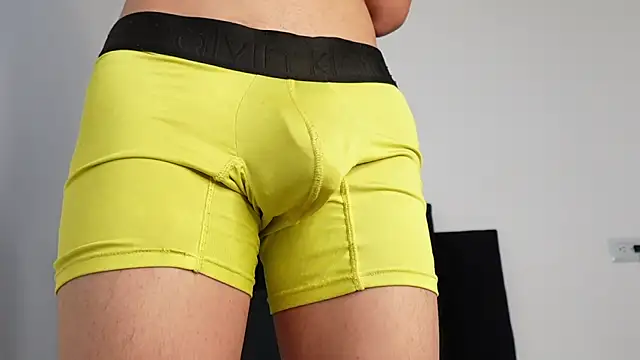 Snapshot of MarcoAlexLatino chatting on September 18, 2025, 3:30 am MarcoAlexLatino online show from September 18, 2025, 3:30 am