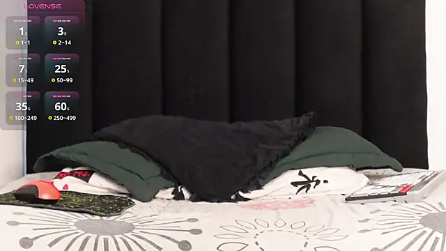 Snapshot of MarcoAlexLatino chatting on October 31, 2025, 3:29 am MarcoAlexLatino online show from October 31, 2025, 3:29 am