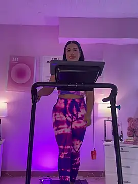 Snapshot of AshleyFerrer chatting on February 27, 2025, 8:31 pm AshleyFerrer online show from February 27, 2025, 8:31 pm
