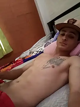 jhonvillada online show from October 5, 2025, 3:32 pm