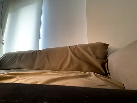 Snapshot of khaaleesiii chatting on September 15, 2025, 8:14 am khaaleesiii online show from September 15, 2025, 8:14 am