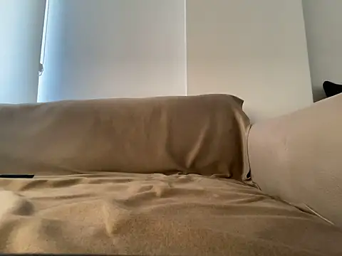 Snapshot of khaaleesiii chatting on October 29, 2025, 8:27 am khaaleesiii online show from October 29, 2025, 8:27 am