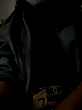 Tuongvy05 online show from December 16, 2025, 1:10 am