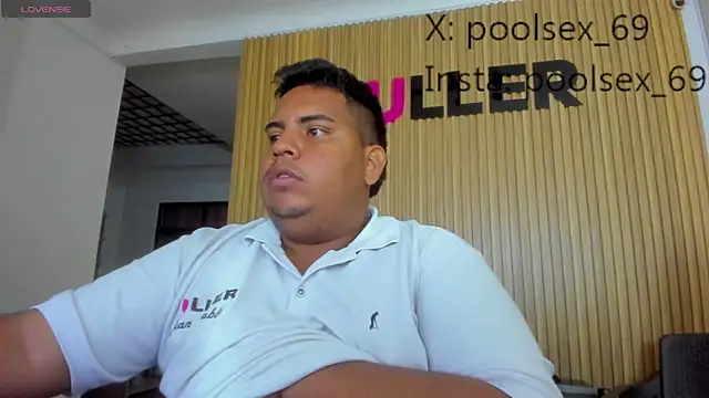 Poolsex 69 online show from October 27, 2025, 8:24 pm