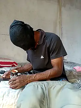 Snapshot of GHs_FINEST chatting on October 11, 2025, 11:53 am GHs FINEST online show from October 11, 2025, 11:53 am