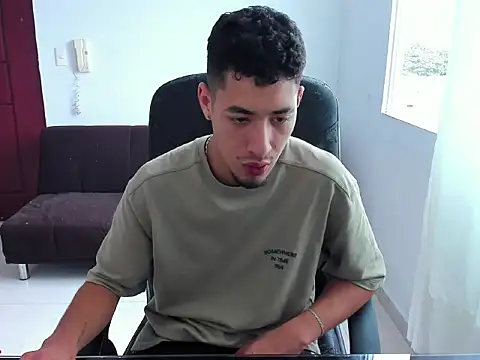 Chandler ken online show from October 3, 2025, 4:37 pm