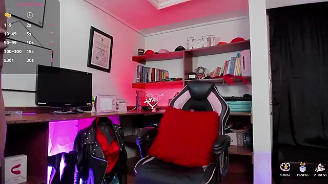 Snapshot of LiaTaylorr chatting on February 12, 2026, 12:11 pm LiaTaylorr online show from February 12, 2026, 12:11 pm