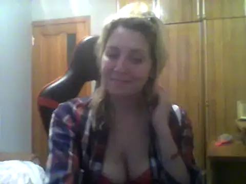 Snapshot of IrinaB1 chatting on January 19, 2025, 2:17 pm IrinaB1 online show from January 19, 2025, 2:17 pm