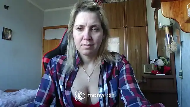 Snapshot of IrinaB1 chatting on January 20, 2025, 7:47 am IrinaB1 online show from January 20, 2025, 7:47 am