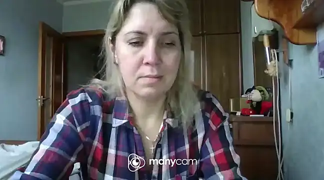 Snapshot of IrinaB1 chatting on February 1, 2025, 7:26 am IrinaB1 online show from February 1, 2025, 7:26 am