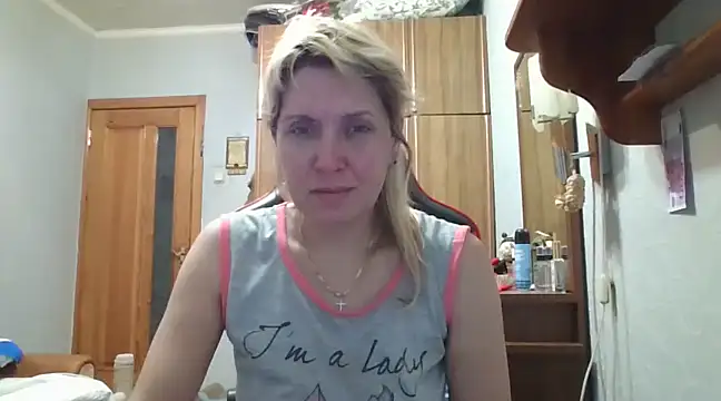 Snapshot of IrinaB1 chatting on February 26, 2025, 5:28 pm IrinaB1 online show from February 26, 2025, 5:28 pm