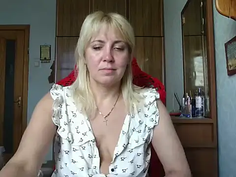 IrinaB1 online show from June 21, 2026, 7:33 am