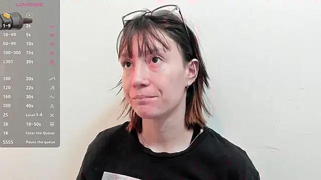 lizzy davis 1 online show from March 1, 2025, 3:32 am