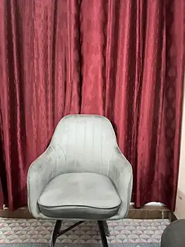 sassygirl4141 online show from October 3, 2025, 7:16 am