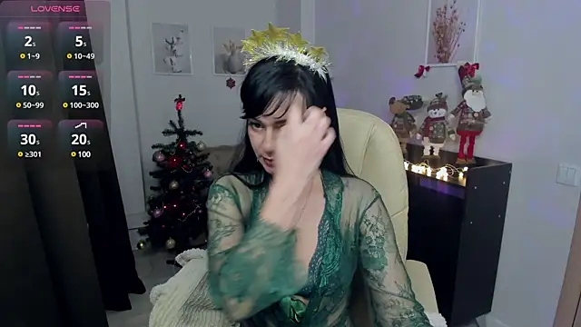 Snapshot of Julia__Frey chatting on January 2, 2025, 8:46 pm Julia Frey online show from January 2, 2025, 8:46 pm