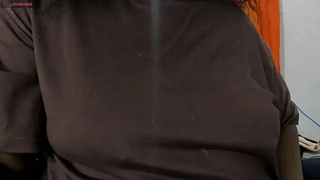 lilybaudyn  online show from June 14, 2026, 8:38 am