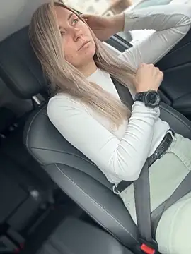 Snapshot of Crazy-Rosa chatting on March 5, 2026, 7:15 am Crazy-Rosa online show from March 5, 2026, 7:15 am