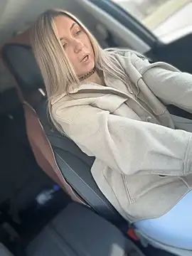 Snapshot of Crazy-Rosa chatting on March 15, 2026, 4:18 am Crazy-Rosa online show from March 15, 2026, 4:18 am