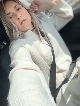 Snapshot of Crazy-Rosa chatting on March 17, 2026, 7:01 am Crazy-Rosa online show from March 17, 2026, 7:01 am