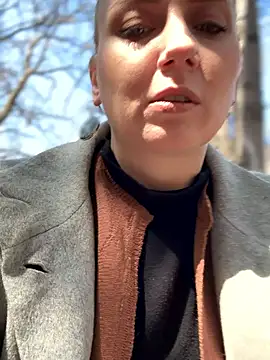 Snapshot of Crazy-Rosa chatting on March 21, 2026, 7:35 am Crazy-Rosa online show from March 21, 2026, 7:35 am