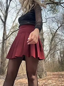 Snapshot of Crazy-Rosa chatting on March 31, 2026, 7:09 am Crazy-Rosa online show from March 31, 2026, 7:09 am