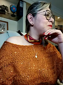 Cata Office-12 online show from December 9, 2024, 5:08 pm