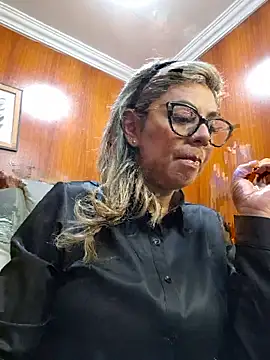 Cata Office-12 online show from October 21, 2025, 1:56 pm