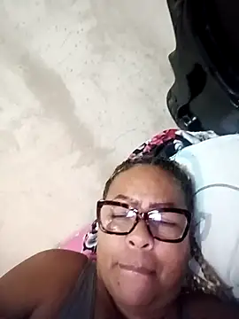 Snapshot of Afroditabichota chatting on September 27, 2025, 1:05 pm Afroditabichota online show from September 27, 2025, 1:05 pm