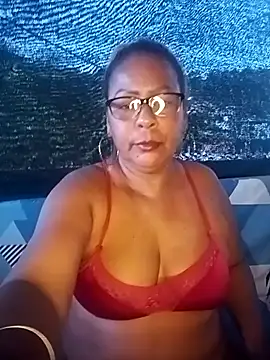 Snapshot of Afroditabichota chatting on October 18, 2025, 10:21 pm Afroditabichota online show from October 18, 2025, 10:21 pm