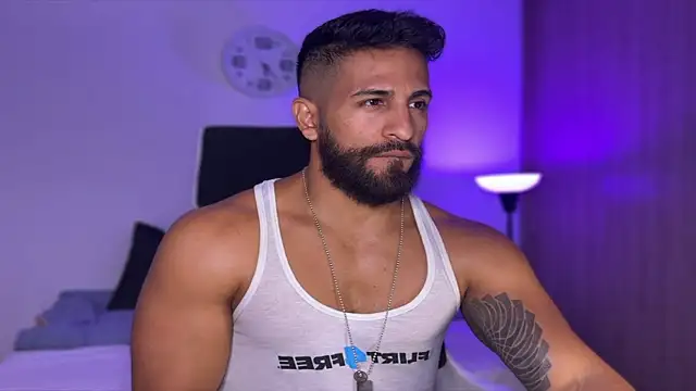 SamDornan online show from February 1, 2025, 11:37 pm