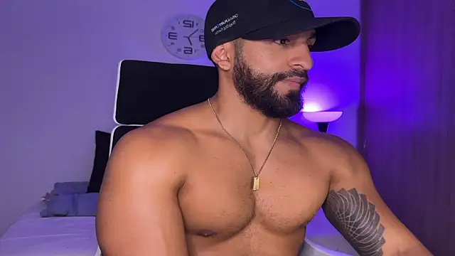 SamDornan online show from February 7, 2025, 11:55 pm