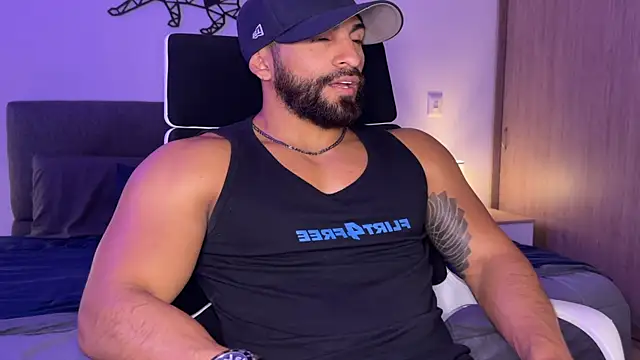 SamDornan online show from February 12, 2025, 9:33 pm