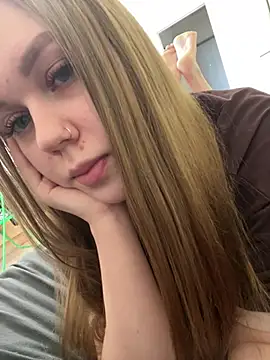 Marylallka5 online show from March 6, 2026, 10:01 am